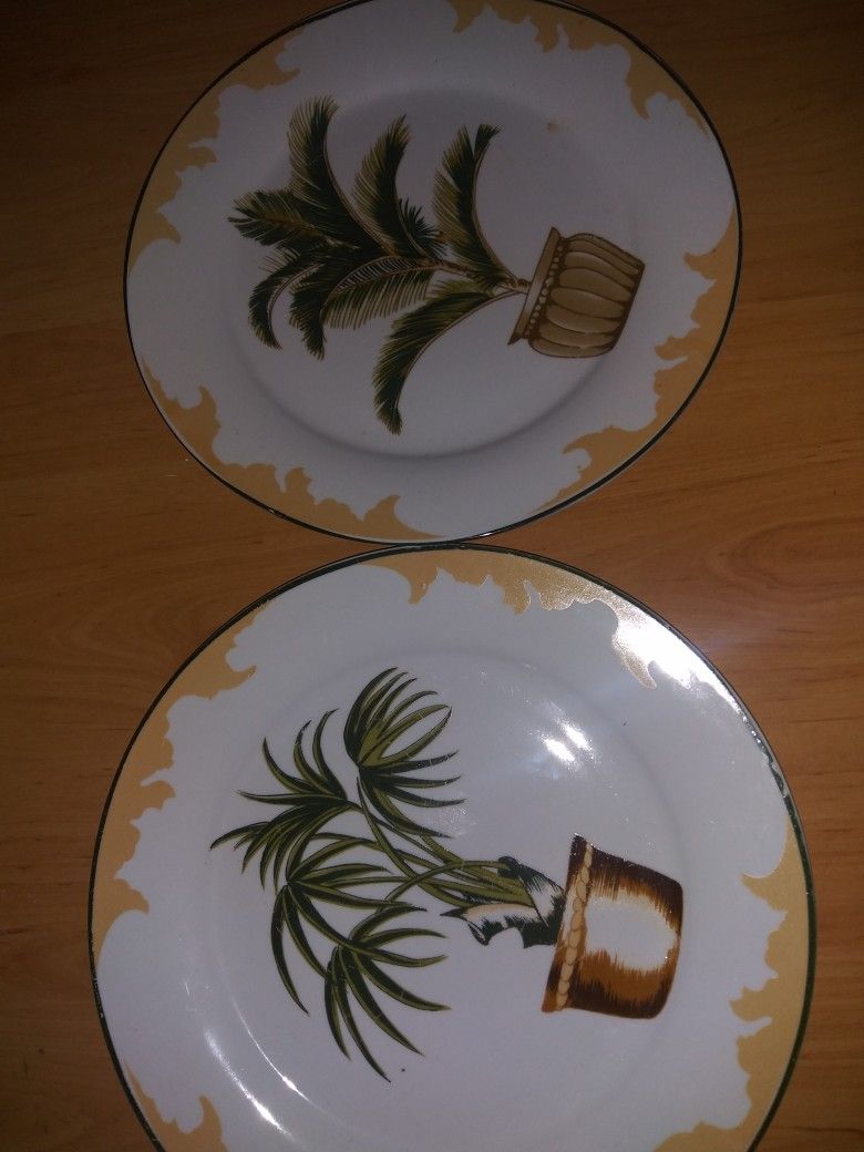 Palm Tree Collectible Plates Decor. 10.5" Dia.$1Each, Like New
