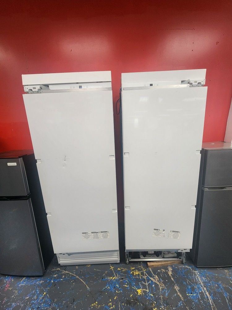 Black Friday Sale Monogram 30 Inch Panel Ready Column Freezer refrigerator Set Only One Set Available