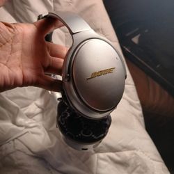 Bose Wireless Bluetooth Headphones 