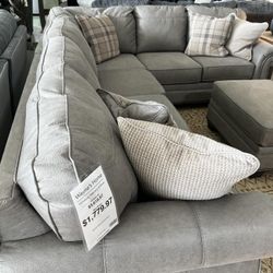 👋 New Sale 👋 Brand New ● Olsberg Sectional Steel ● Lovesea t ● By Ashley 