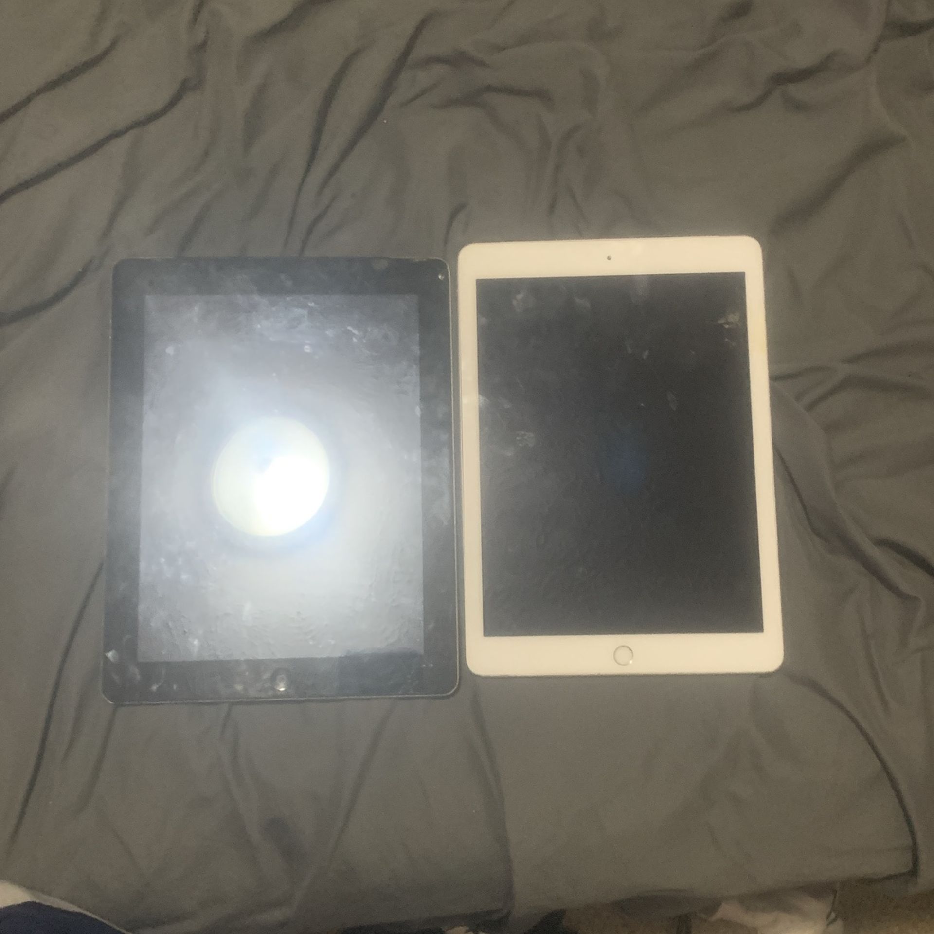 2 iPads