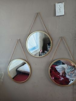 Set of 3 Round Gold Chain Hanging Mirrors
