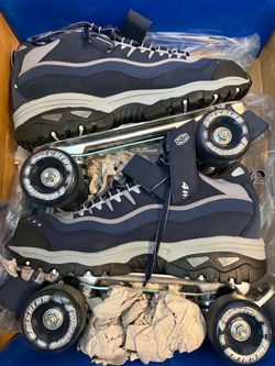 Sketchers roller skates