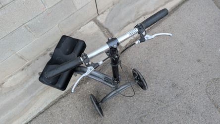 Drive Knee Caddy Walker 