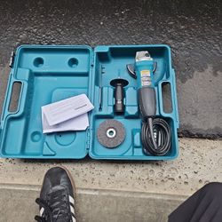 Grinder Makita