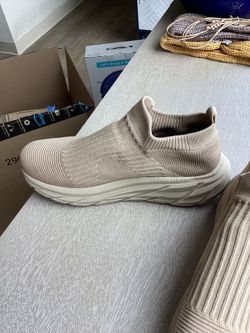 Cute New Tan Stretch Casual Shoes Sz 39 $5