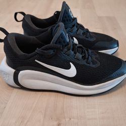 Kids Size 1 Nike Shoes