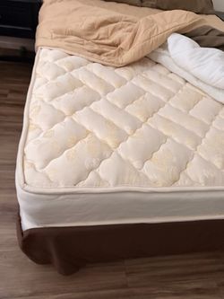 Bed with Metal Frame and Wheels