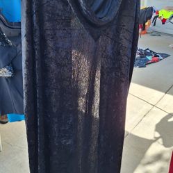 Costume Cape Color Black Brad New. 