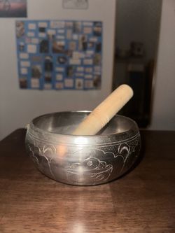 Tibetan singing bowl (OBO)