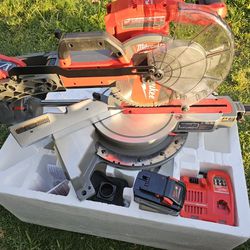 Milwaukee Miter  Saw With Kit Battery 8.0 And Charger