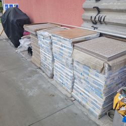 Lozas Nuevas,,800 Píes Cuadrados 