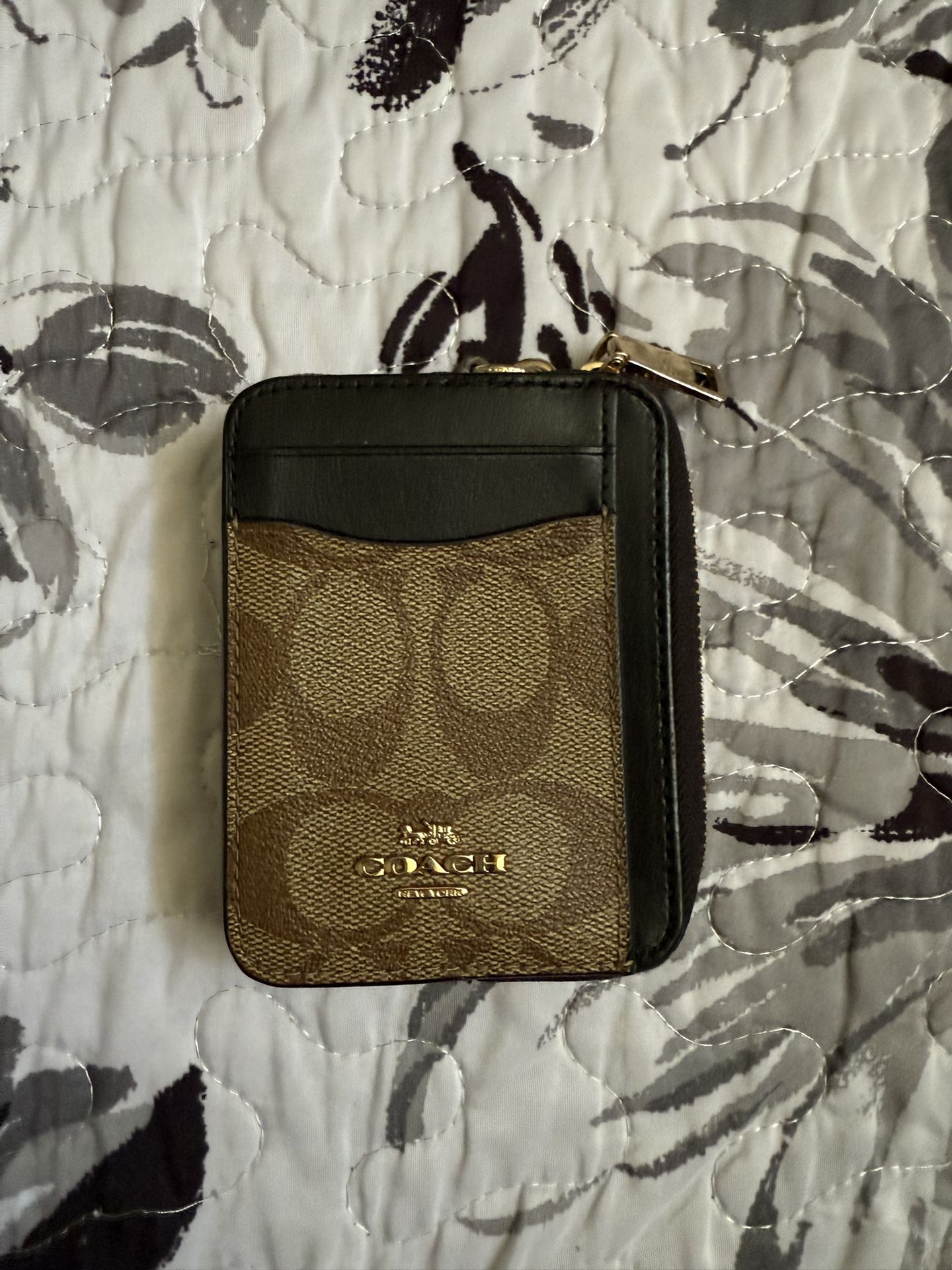Zip Card Case In Signature Blocked Canvas