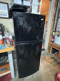 Refrigerator