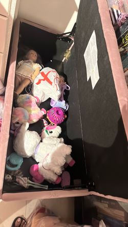 Toy chest
