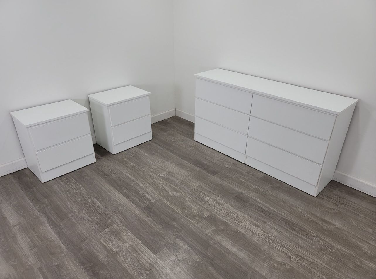 Dresser And 2 Nightstands - Cómoda Y 2 Mesitas De Noche