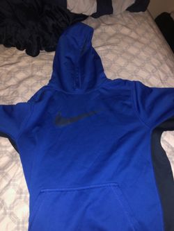 Nike Sweater. Kids size XL