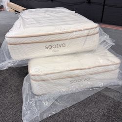 💥Split king mattress Saatva Classic 💥