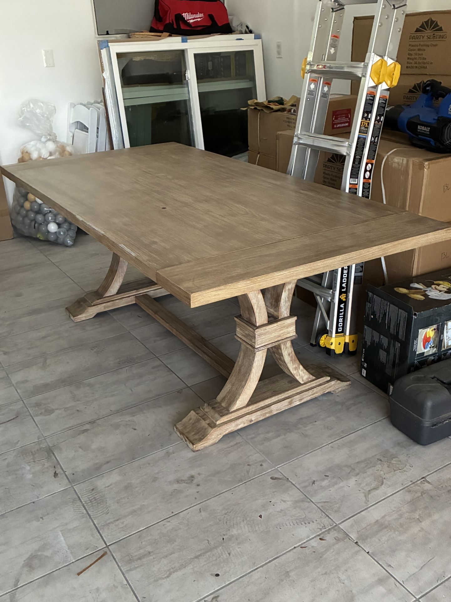 Dinning Table