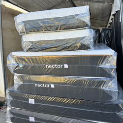 Twin size memory foam 10”    New mattress in a plastic