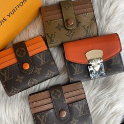 Women’s Wallets $50 Each♥️comes With Box /dust bag ♥️