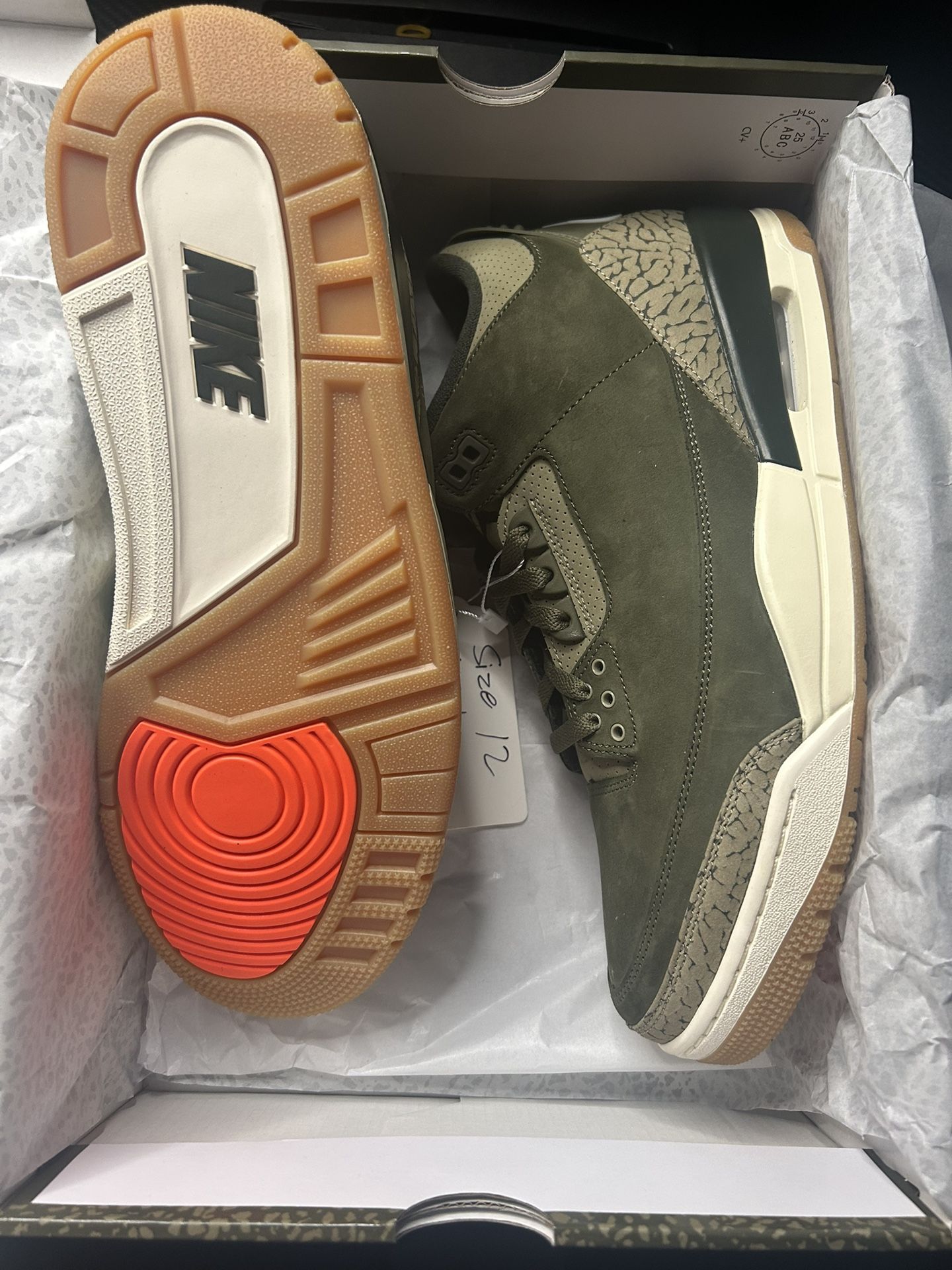 Jordan 3 Family Affair Size 12 New