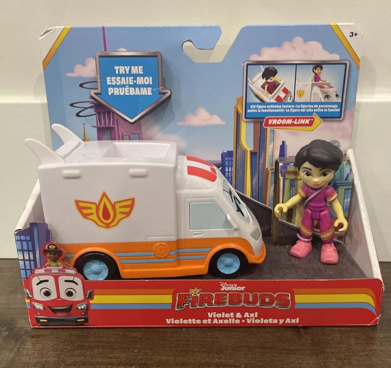 Disney Junior Firebuds Violet and Axl Figure and Ambulance Vehicle Set