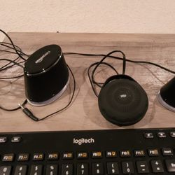 Computer Keyboards And Speakers