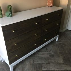 Dresser And Nightstands