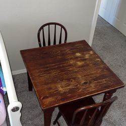 Pottery Barn Kids Table & Chairs 🪑 !!