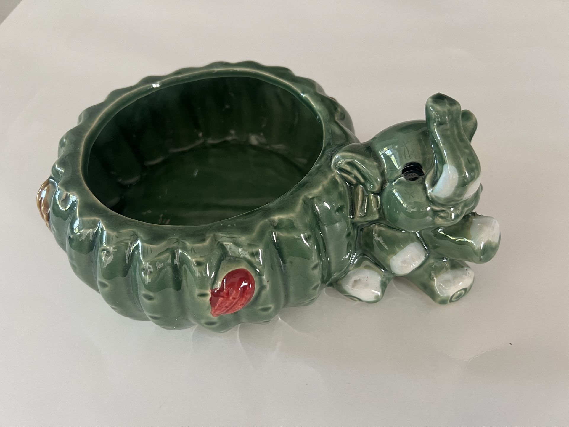 Majolica Baby Elephant Trunk Up Planter LUCKY BAMBOO 6.5" Round Green