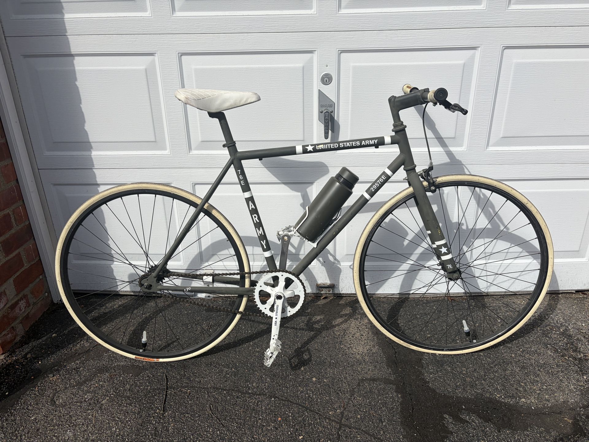 Custom Made Fixie Bike: US Army