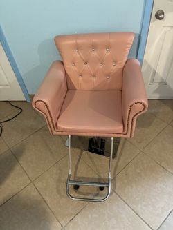 Pink Tufted Salon Styling Chair