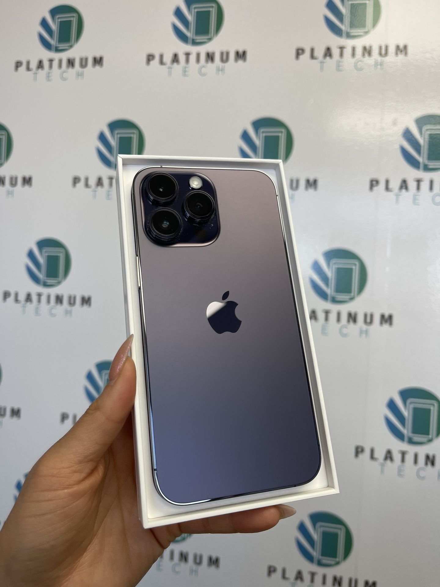 iPhone 14 Pro Max NEW 256Gb UNLOCKED $920 With Box