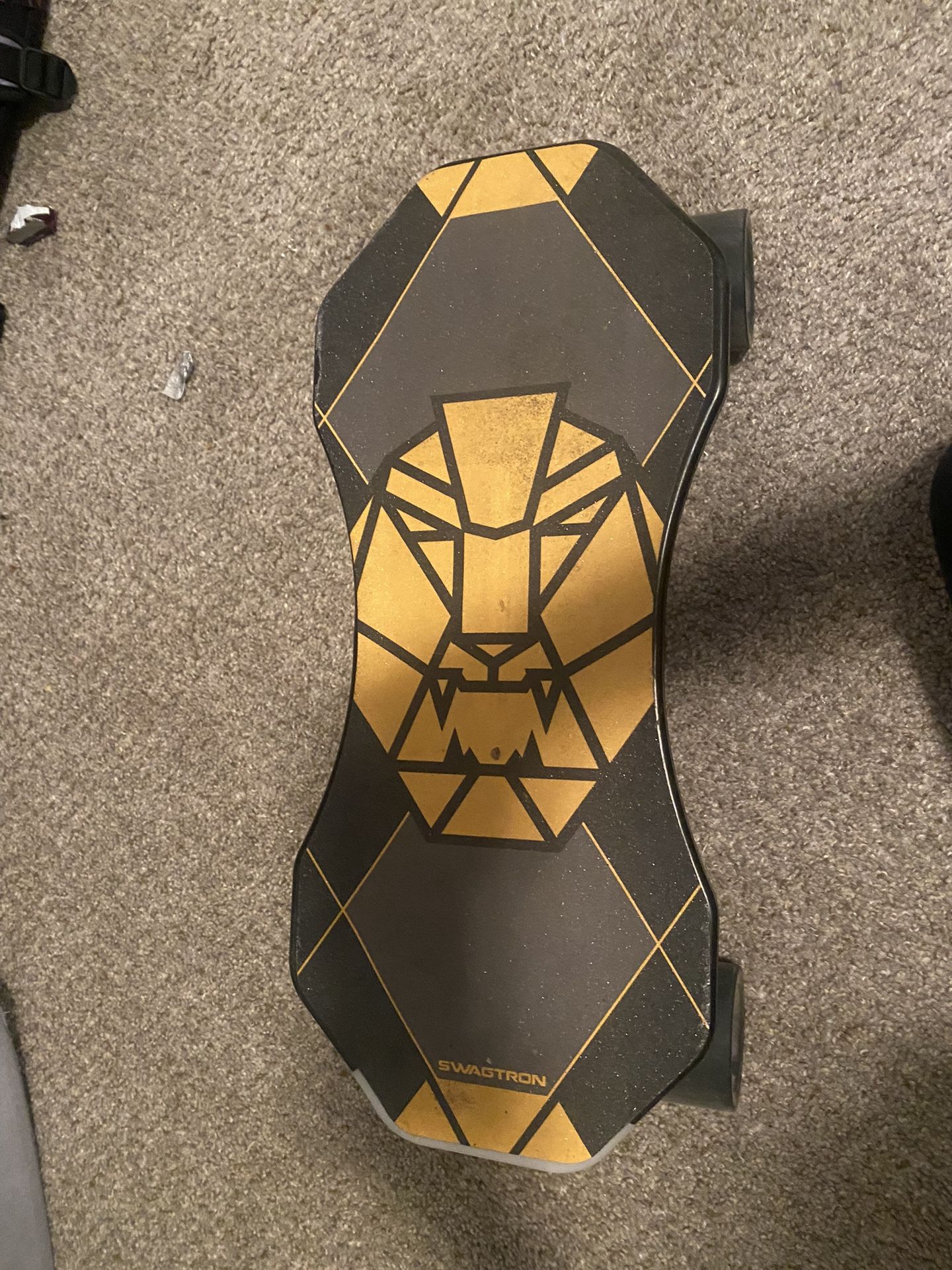 Electric Skateboard, Charger Included