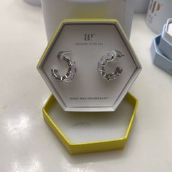 Bomb Party A Beautiful Detail Earrings