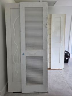 Interior closet door 24x80 new!!!