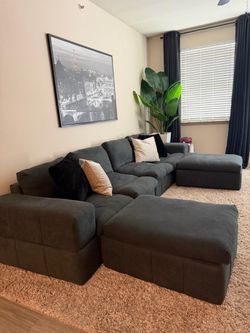 Large Dark Gray Modular Sectional Sofa with 2 Ottomans