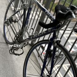 Carbon Trek bike