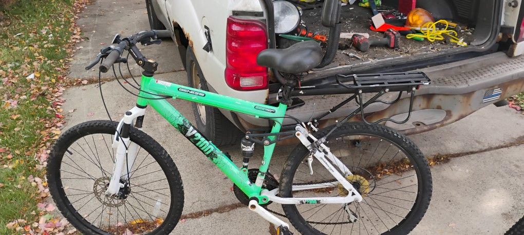 Really Really Nice V2100 Mountain Bike Works Great Asking 70 Obo
