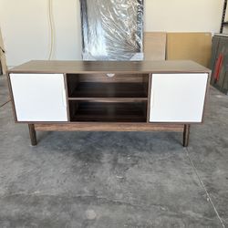 Tv Desk