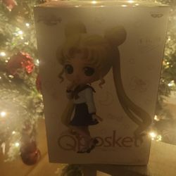 Sailor Moon Figurine