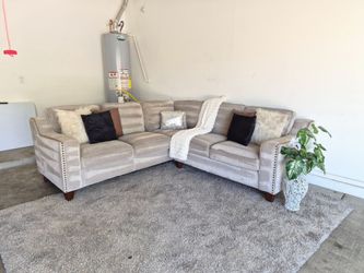 Free Delivery - Sectional Sofa by Living Spaces