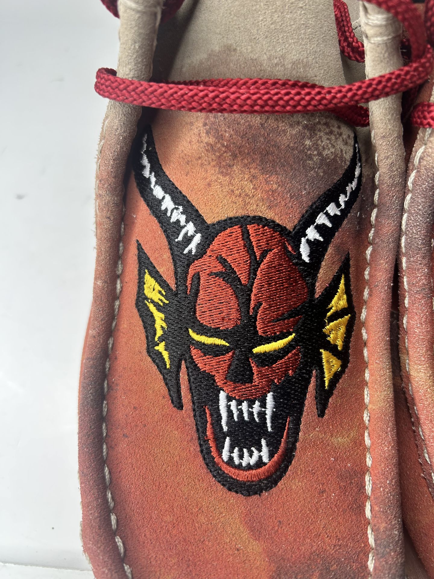 Clarks Wallabee Evo Stranger Things Hell Fire Club‎ Mens Shoe Size 12 Dark Sand Clarks Wallabee EVO x Stranger Things Hellfire Club Men main image 2