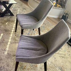 Confortable Gray Chairs