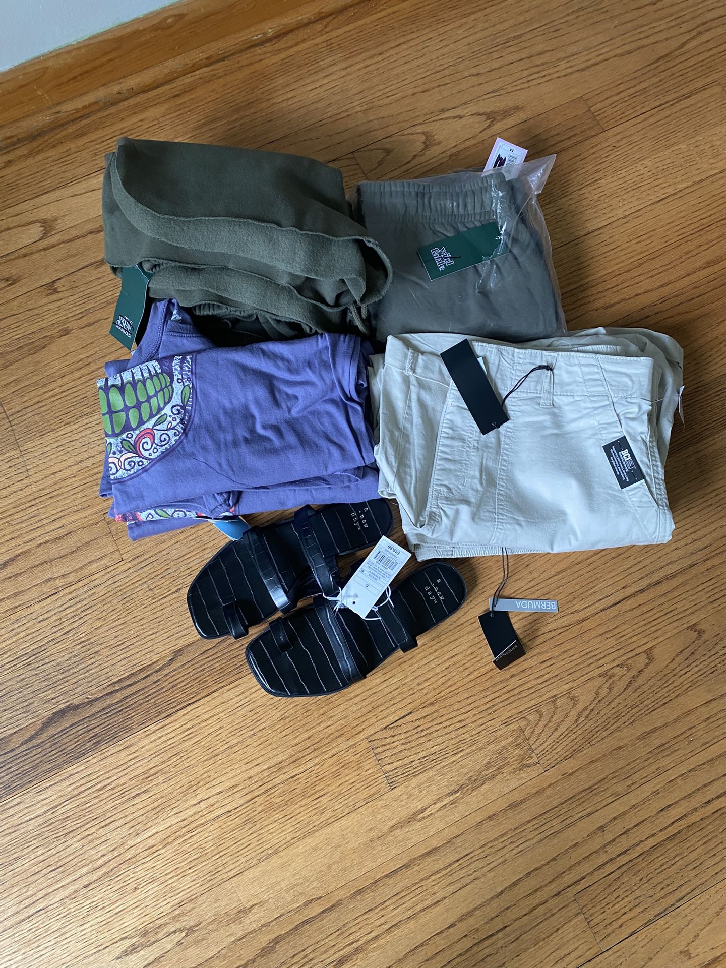 New Shorts And T-shirts