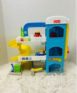 Fisher Price Little People Garage