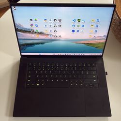 Razer Blade 16 Laptop