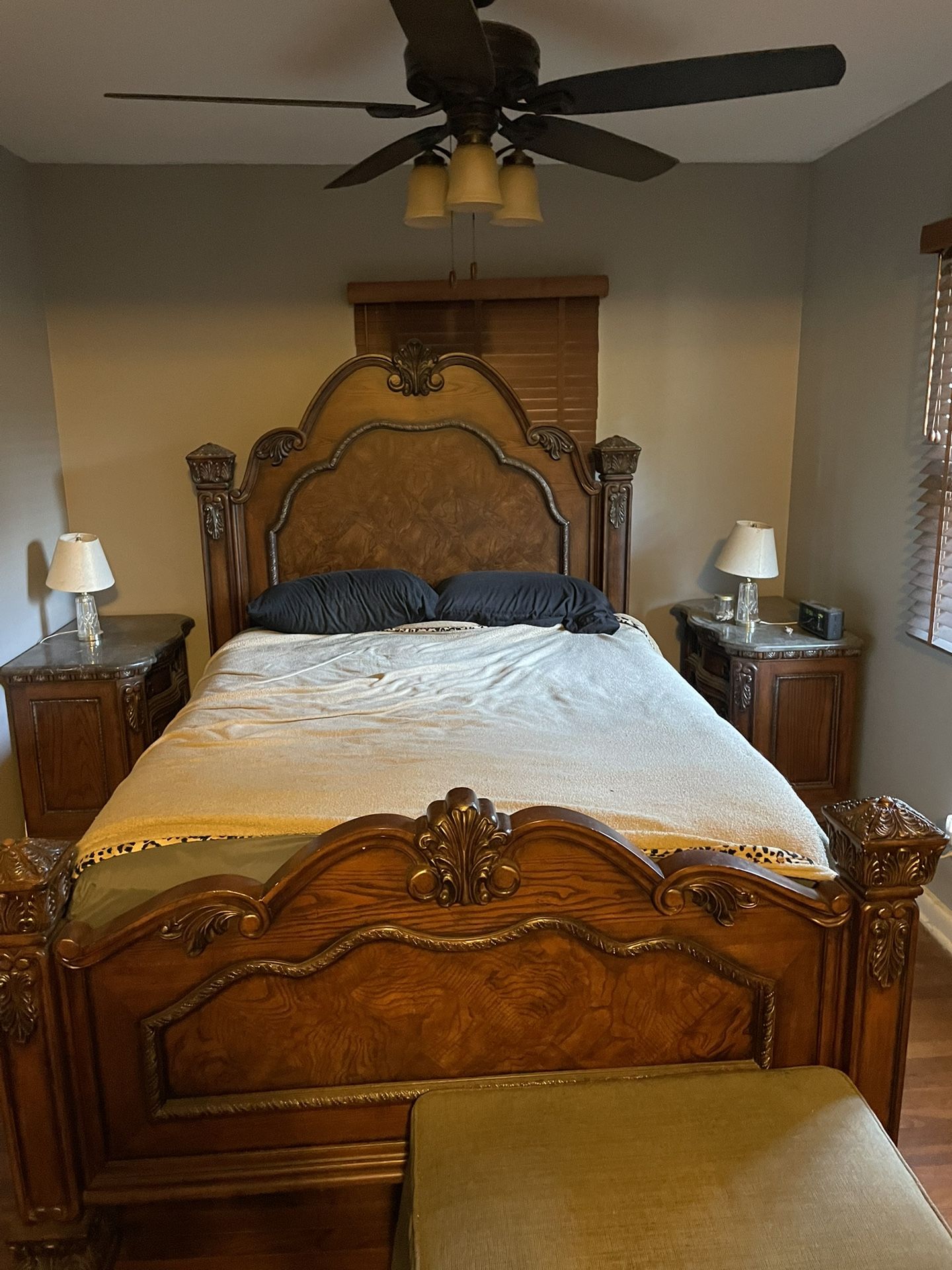 5 Piece Queen Bedroom Set