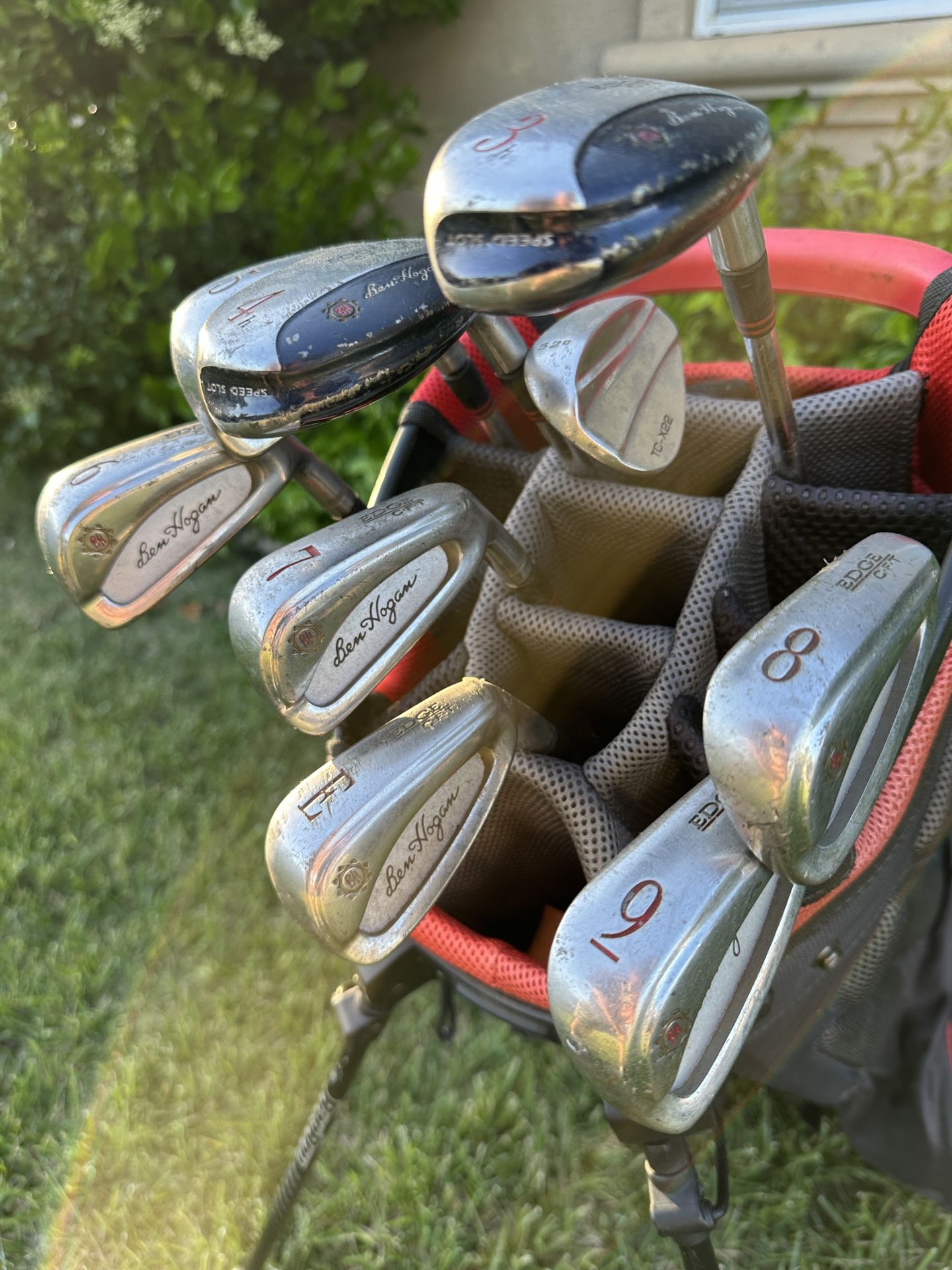 Complete Set Of Golf Clubs Beg Hogan Bag Boy